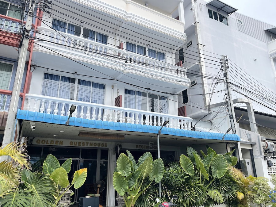 Golden Guesthouse, Cha-am, Thailand