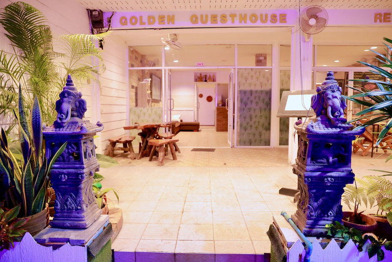 Golden Guesthouse, Cha-am, Thailand