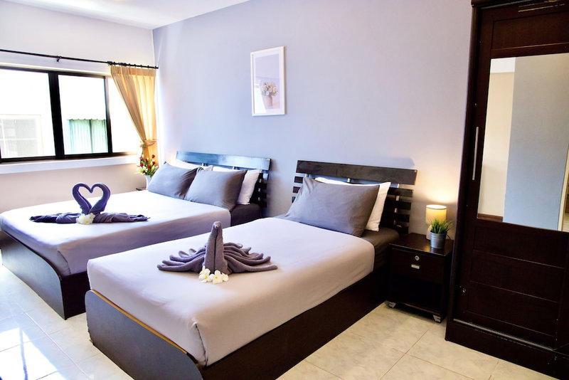 Golden Guesthouse, Cha-am, Thailand