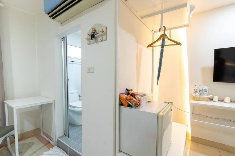 Bed by Boat Hotel & Apartment, Nonthaburi, Thailand