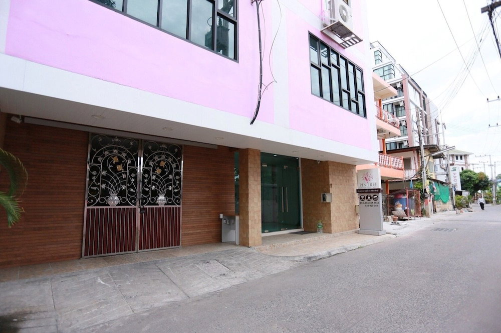 Hotel · Pintree Service Apartment Pattaya, Pattaya