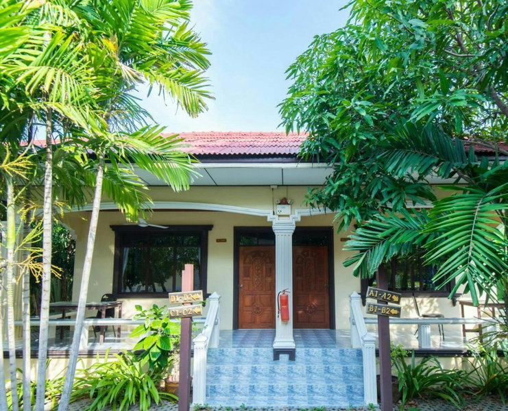 Baan Talay See Cream Resort, Samut Songkhram, Thailand