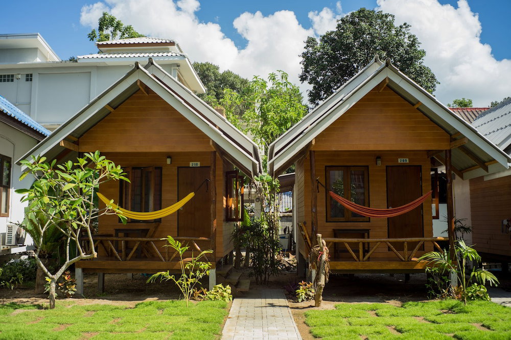 Amity Beach Resort, Thailand