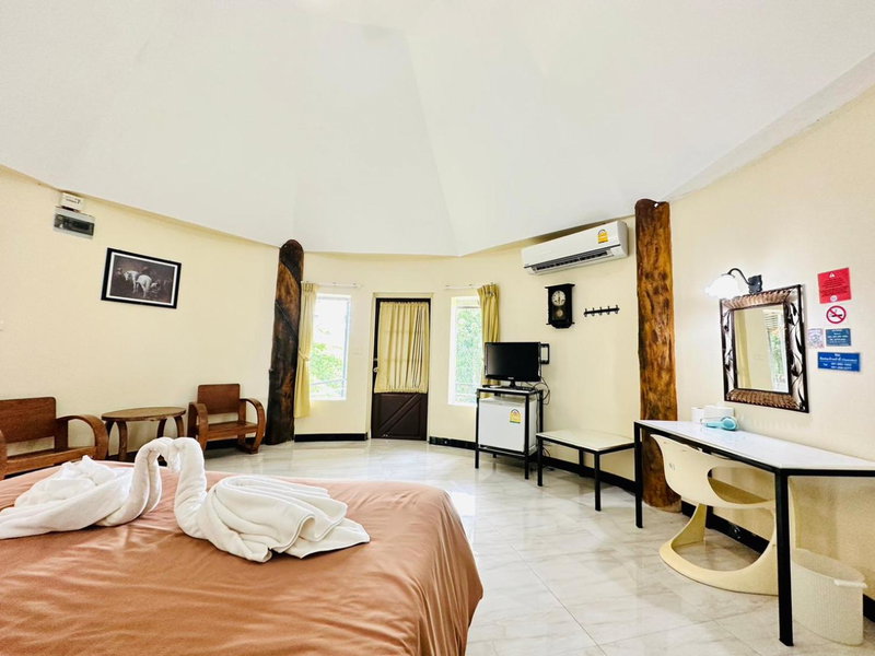 Yoko River Kwai Resort, Sai Yok, Thailand