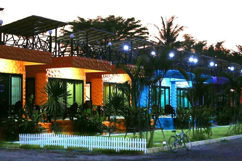 Irak Resort Ao Manao, Klong Wan, Thailand
