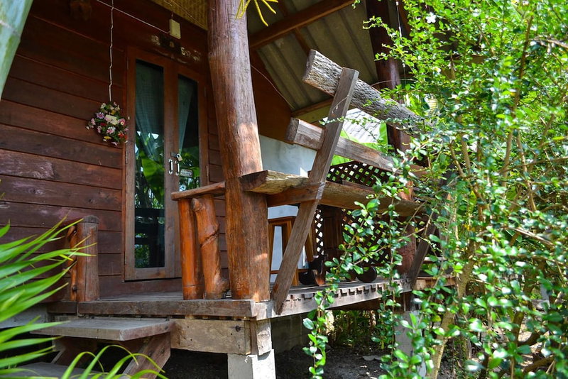 Pai Porpeang Guesthouse, Pai, Thailand