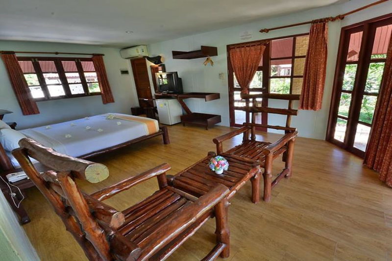 Alongkot Beach Resort Khanom, Khanom, Thailand