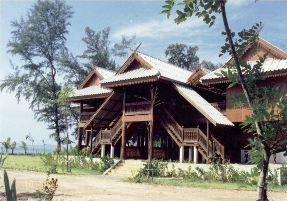 Ruen Thai Rim Haad, Thailand
