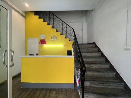comfy crib hostel, Bangkok, Thailand