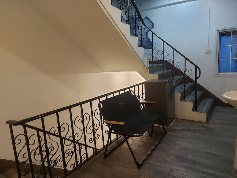 comfy crib hostel, Bangkok, Thailand