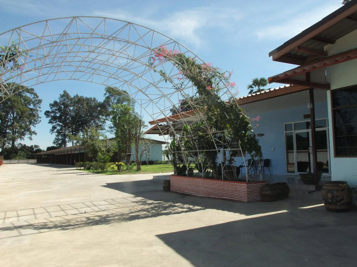 Hotel · Chao Phraya Home, Ban Bon