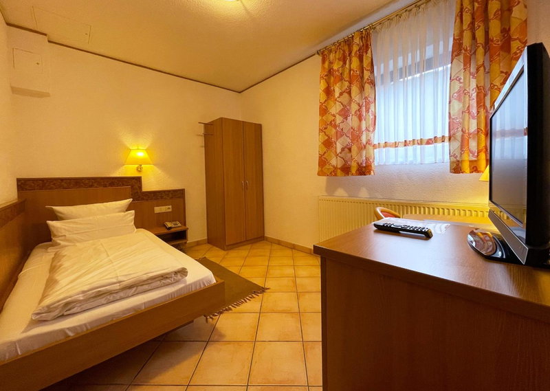 Weingut Sandwiese Winzerhotel, Worms, Germany