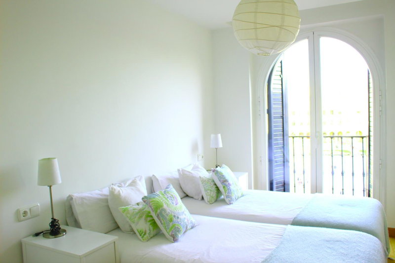 Aloha Apartamentos, Pamplona, Spain