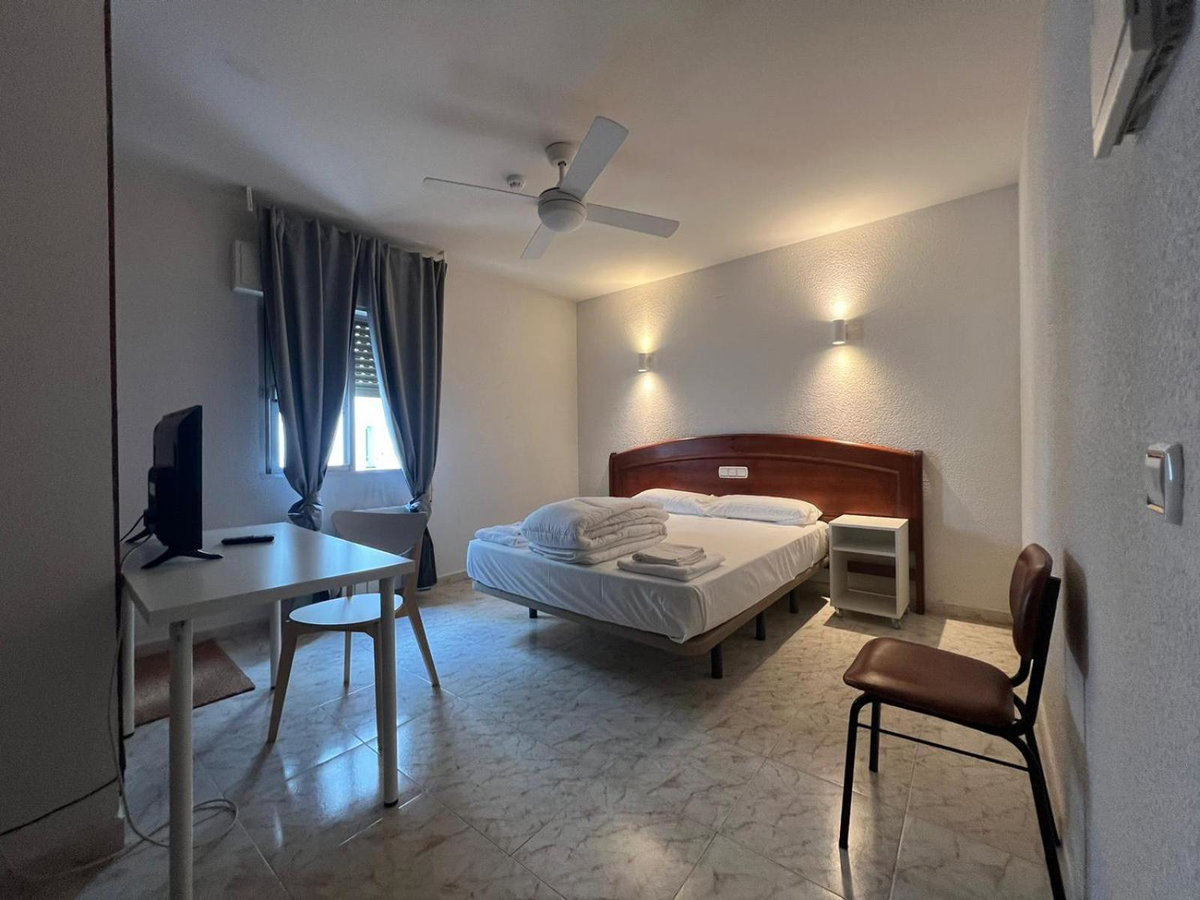 Hostal la Embajada, Spain