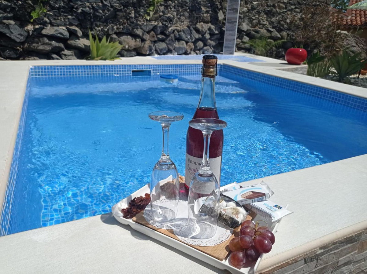 Hotel Rural La Raya 1866, Spain