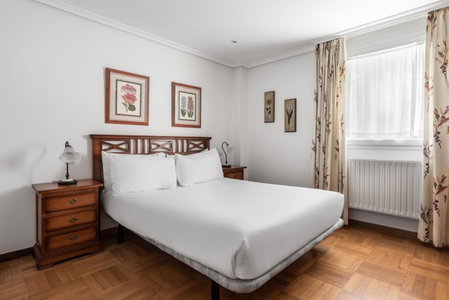 Apartamentos El Cid, Burgos, Spain