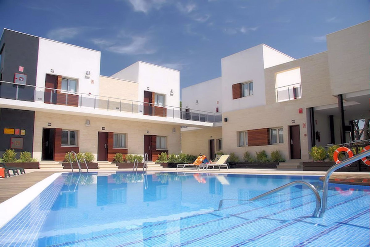 Aparthotel Novo Sancti Petri, Spain