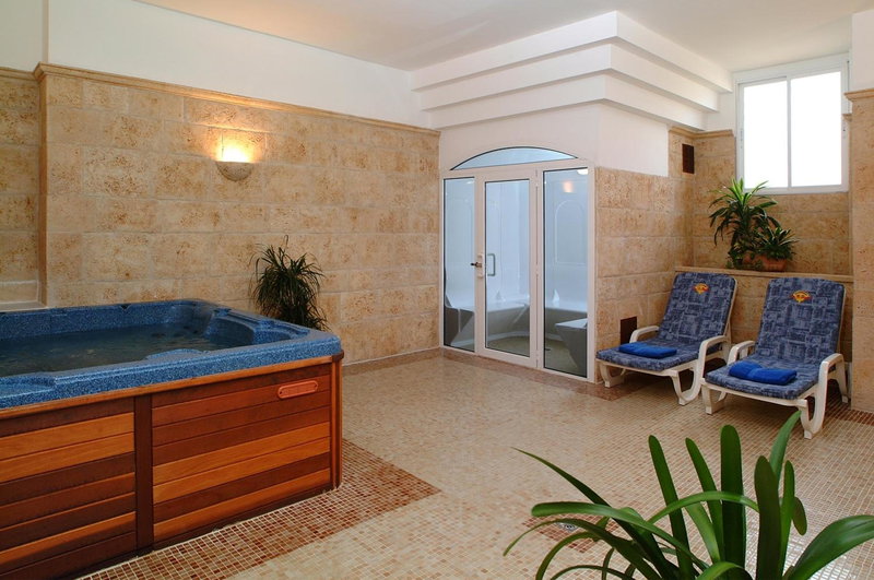 Aparthotel Isla de Cabrera, Colonia Sant Jordi, Spain