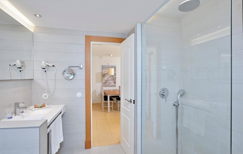 Aparthotel Isla de Cabrera, Colonia Sant Jordi, Spain