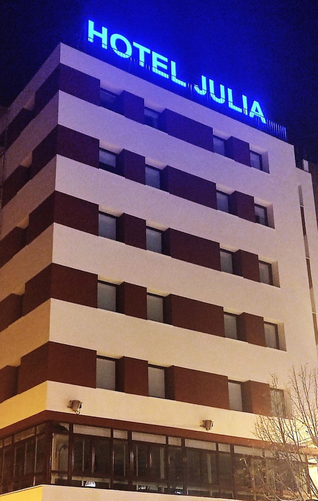 Hotel Julia, Spain