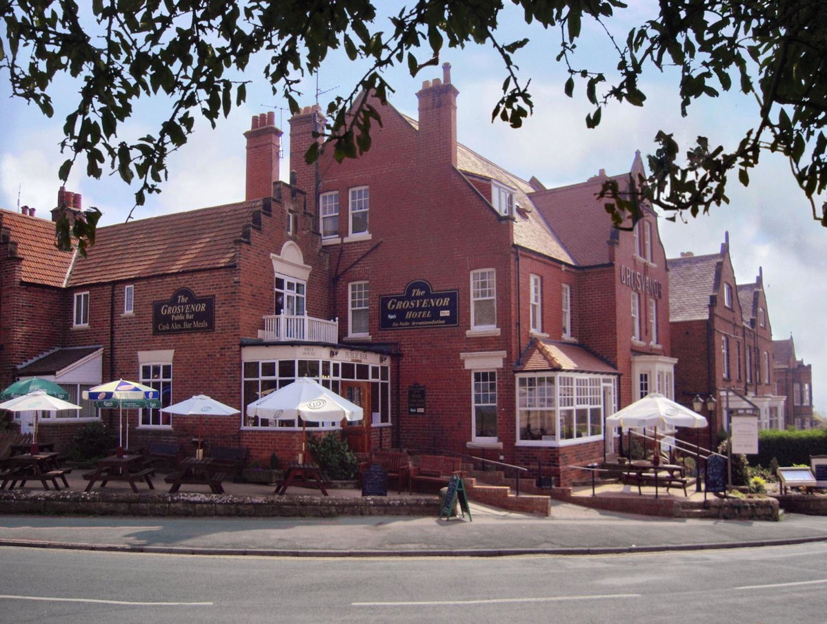 Hotel · Grosvenor Hotel, Robin Hood's Bay