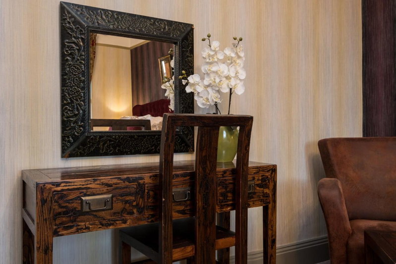 The Howbeck & The Retreat 5min to Lake, Restaurants & to the free Hydro Wellness Club, Windermere, United Kingdom