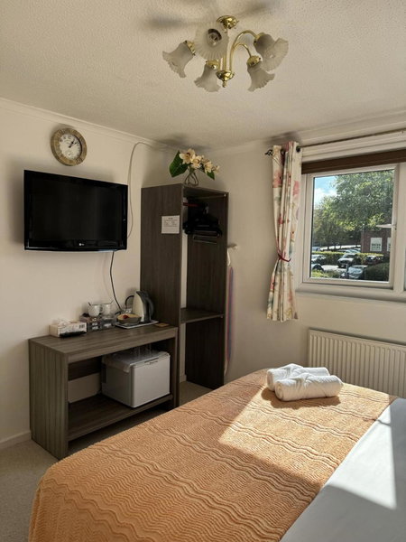Enjoy your stay at Chorley Road, Droitwich, United Kingdom