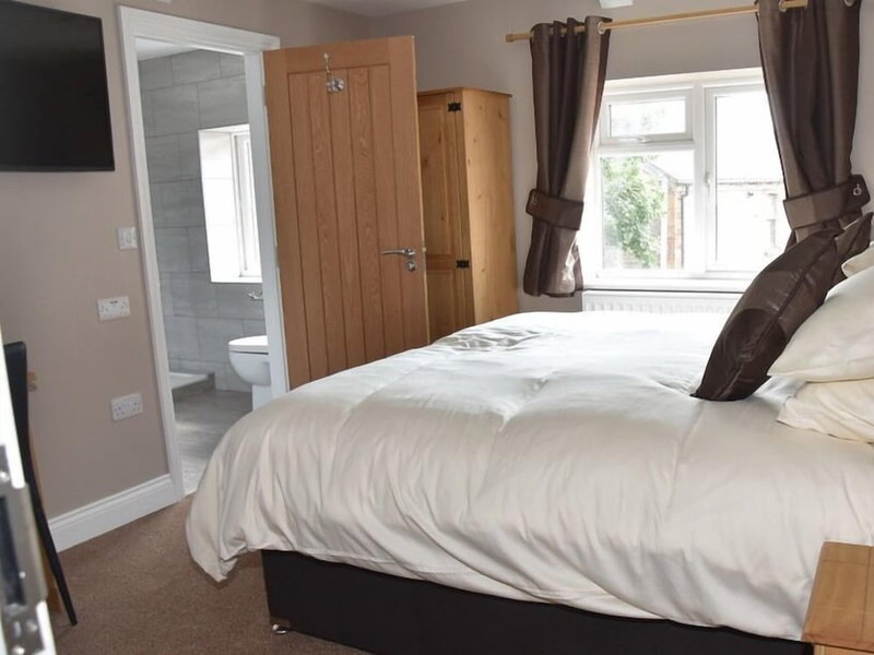 The Red Lion, Cardigan, United Kingdom