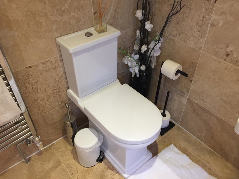 Brackfield House Super king bed ,Single Free parking wifi, Killaloo, United Kingdom