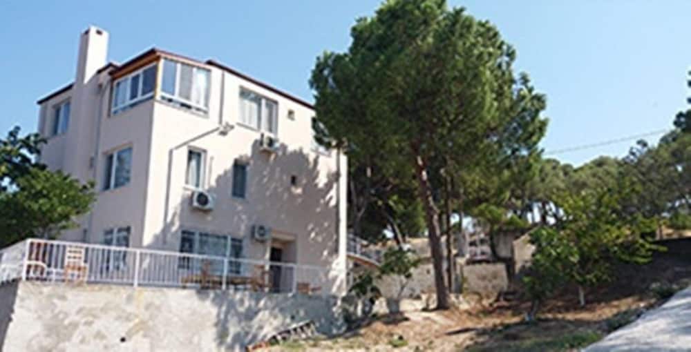 Camlaralti Pansiyon, Turkey