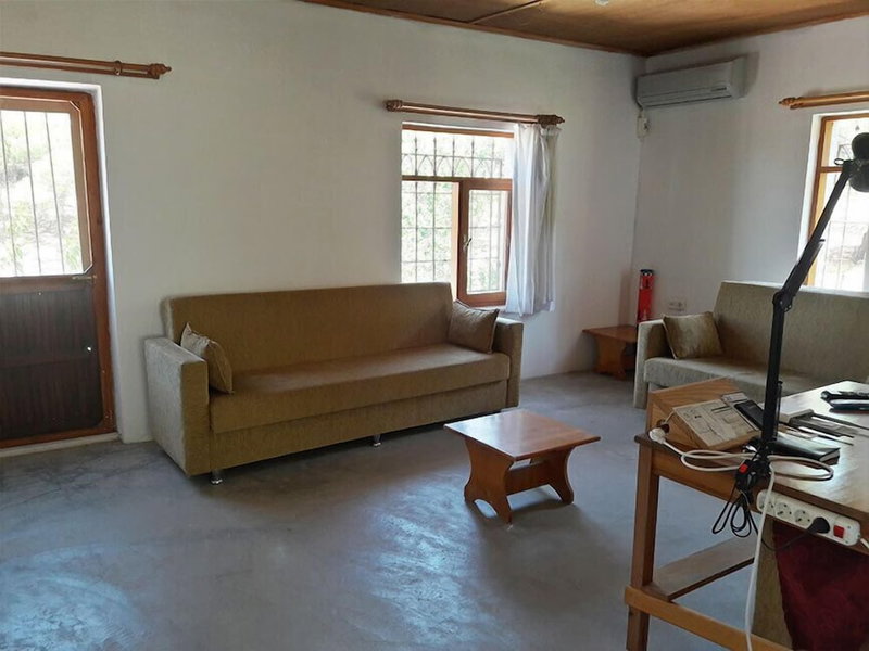 Camlaralti Pansiyon, Ayvalik, Turkey