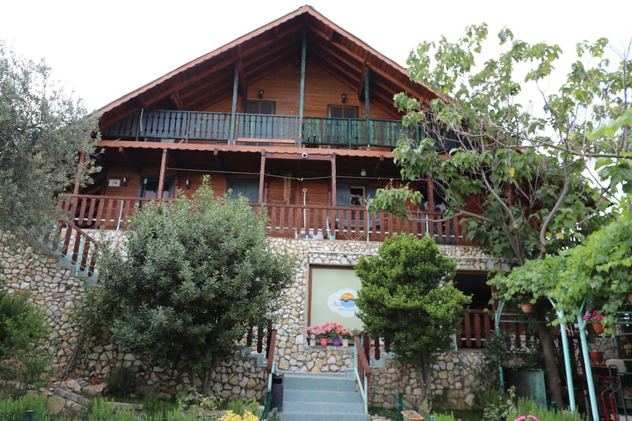 Albatross Dağ Evleri Butik Otel, Edremit, Turkey