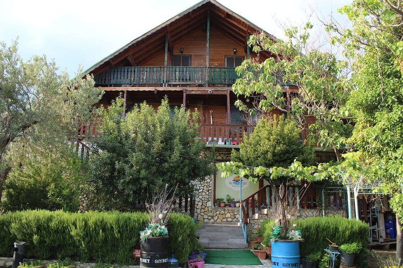 Albatross Dağ Evleri Butik Otel, Edremit, Turkey