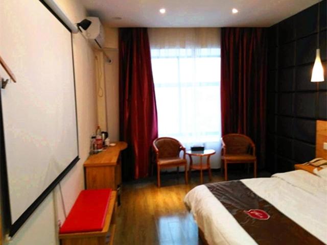 Thank Inn Chain Hotel henan zhengzhou fangte green expo park, Zhengzhou, China
