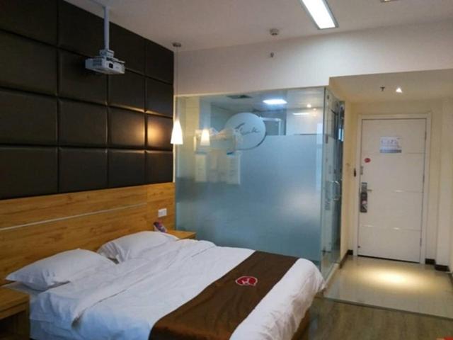 Thank Inn Chain Hotel henan zhengzhou fangte green expo park, Zhengzhou, China