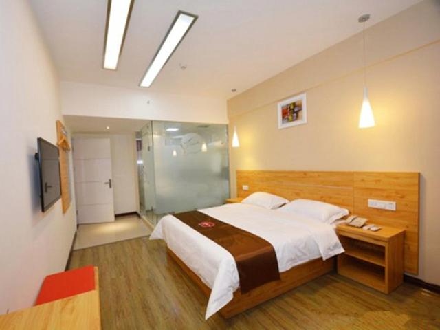 Thank Inn Chain Hotel henan zhengzhou fangte green expo park, Zhengzhou, China