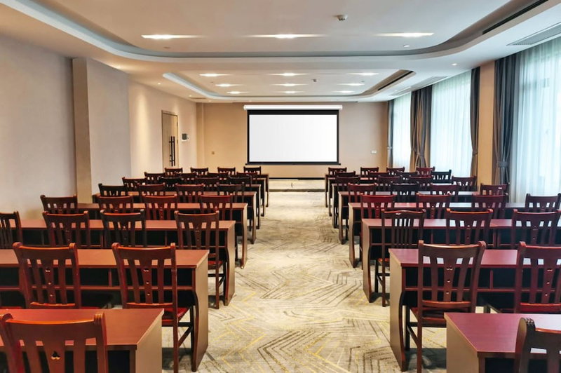 YiLong YiTang Hotel wu Wei Airport Hotel, Nanning, China