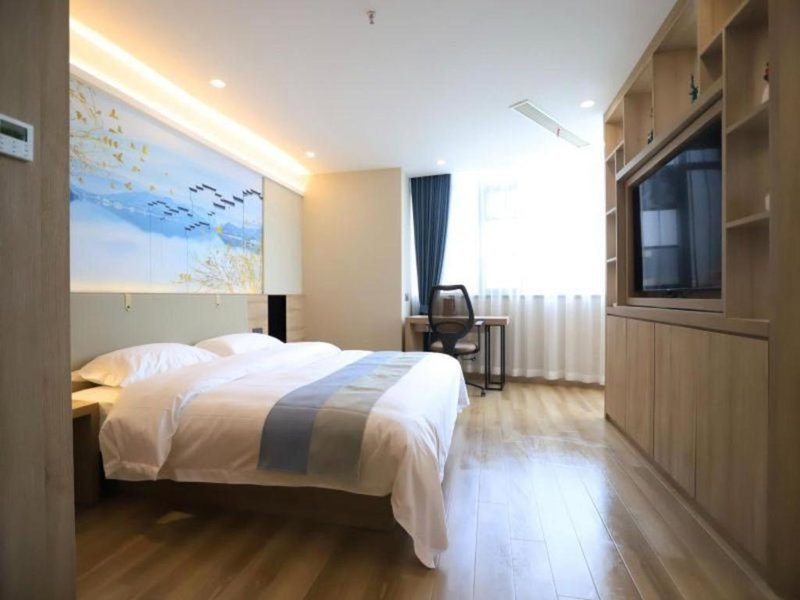VX Hotel Jiangsu Taizhou Xinghua RT-Mart, Xinghua, China
