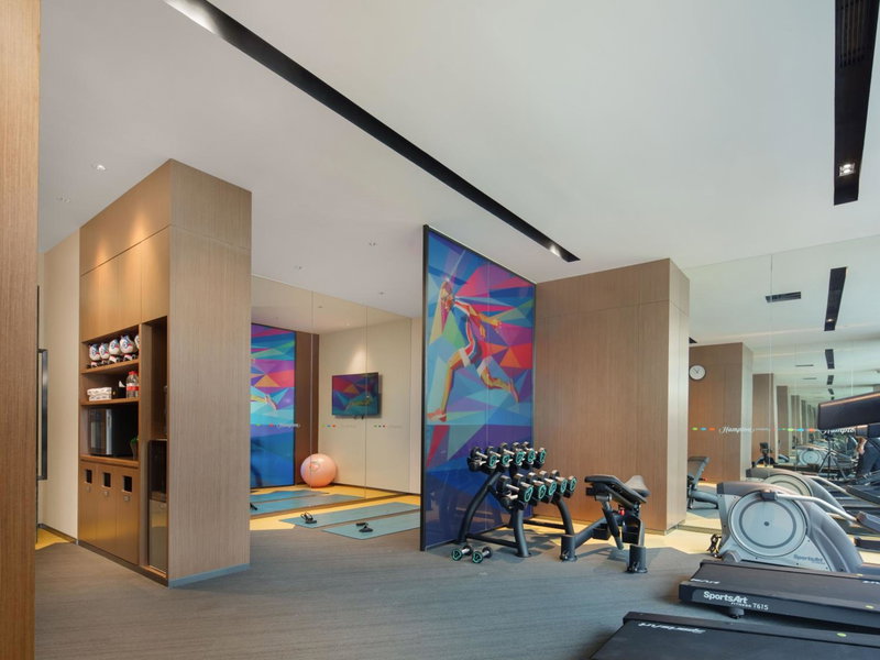 Hampton by Hilton Shenzhen Bao'an Airport, Shenzhen, China