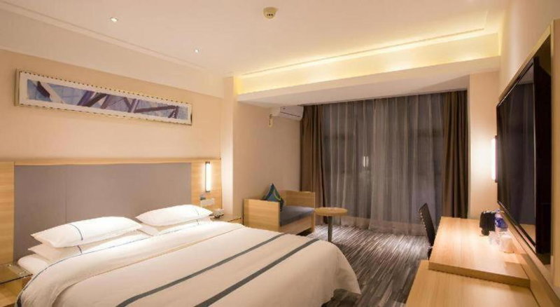 City Comfort Inn Chengdu Giant Panda Base, Chengdu, China