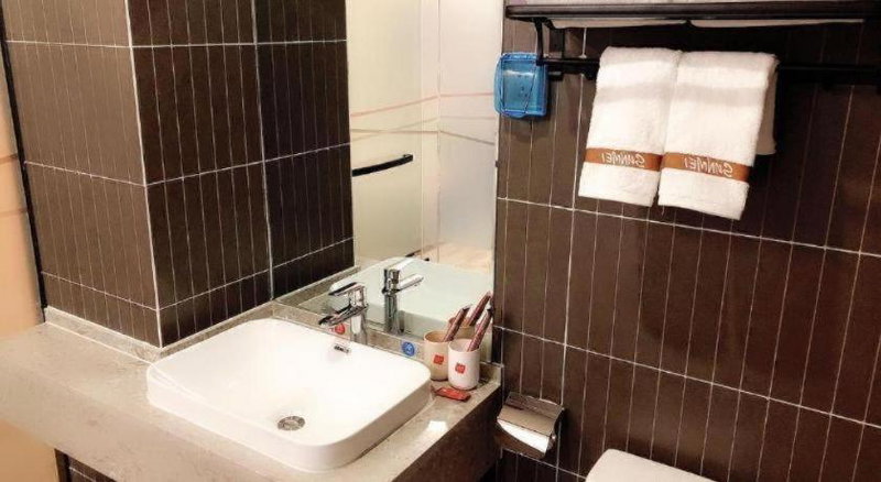 Thank Inn Hotel Inner Mongolia Baotou Donghe Haode Trade Plaza, Baotou, China