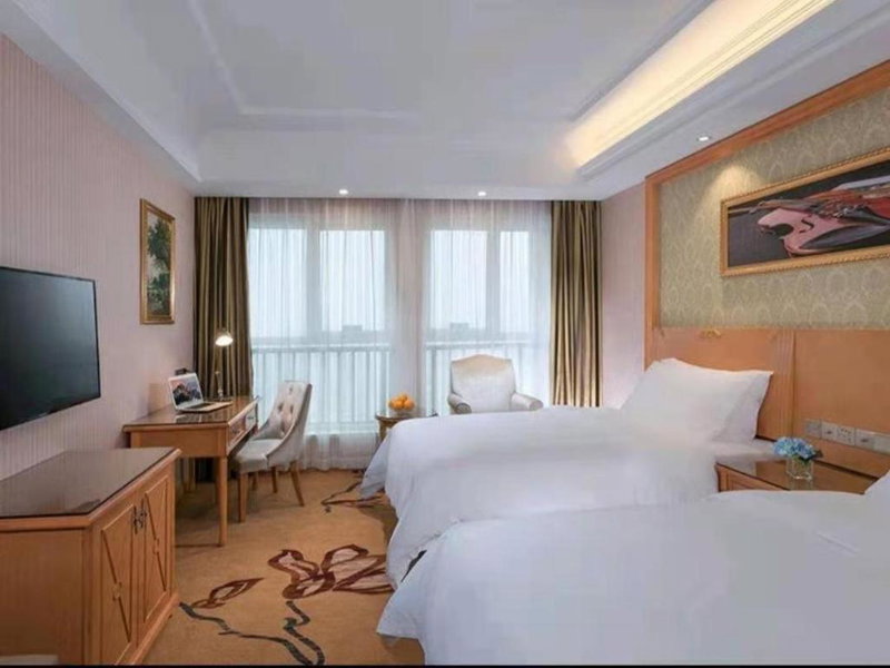Vienna Hotel Nanchang New Grand Hongcheng Market Xianghu 1st Hospital, Taohua, China