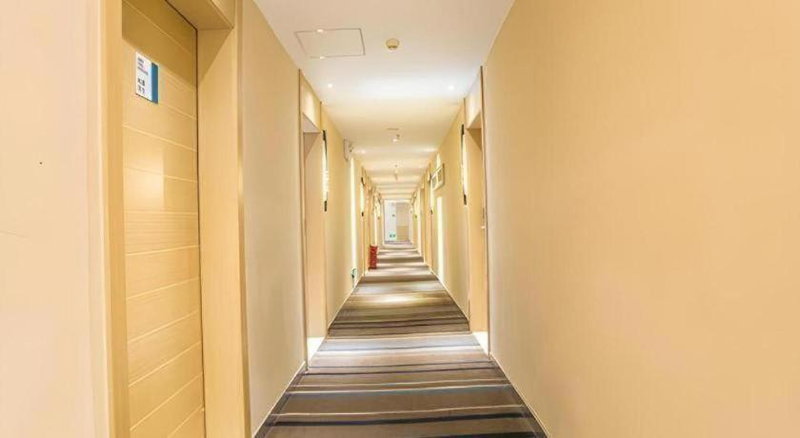 City Comfort Inn Nanning Mingxiu East Road Shishan Park Metro Station, Nanning, China