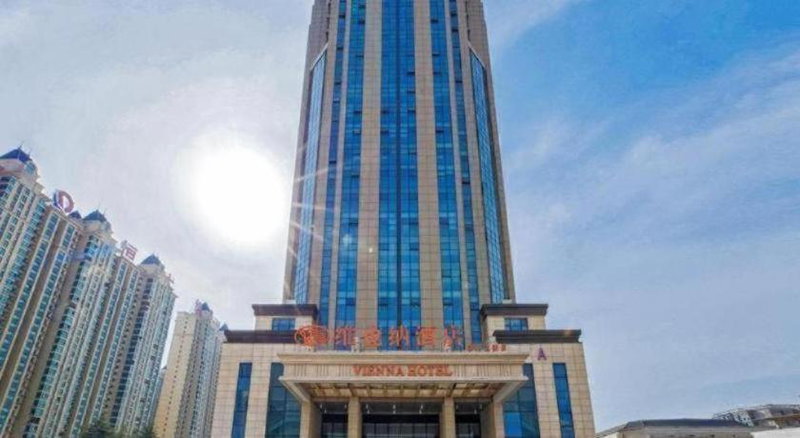 Vienna Hotel Zhengzhou 8th Street Economic Center Plaza Metro Station, Zhengzhou, China