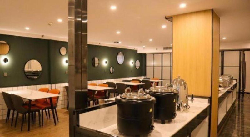 GreenTree Inn Express Shanxi Jincheng Exit of Zezhou Nan Road Highway, Jincheng, China