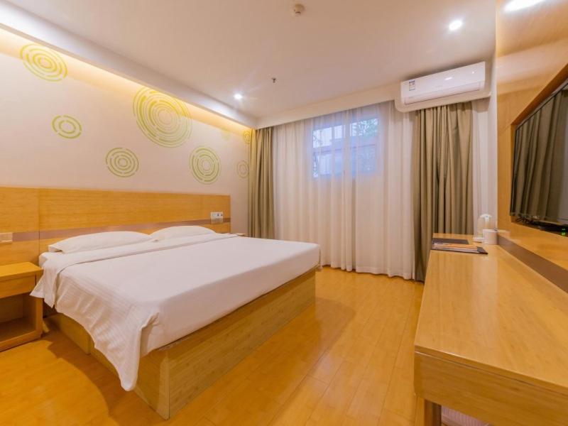 GreenTree Inn Xi'an Railway Station Express Hotel, Xi'an, China
