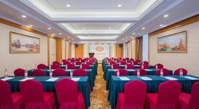 Vienna Hotel Ganzhou Economic Development Zone 1st Hospital West High-Speed Railway Station, Ganzhou, China