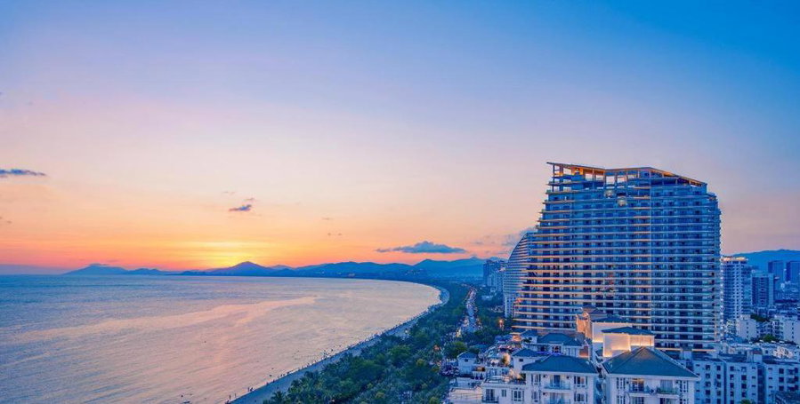 Rock Platinum Sea View Hotel, Sanya, China