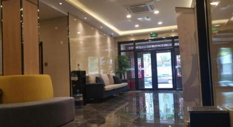 Green Tree Inn Express Jinan Huaiyin District Jingshi Road Children's Hospital, Jinan, China