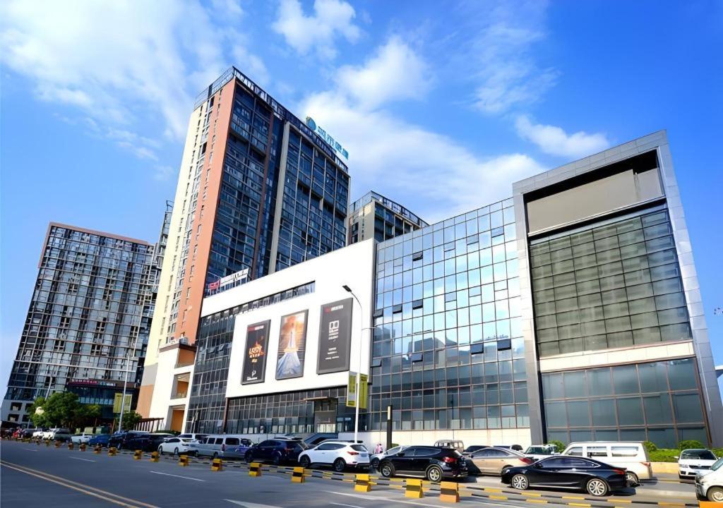 Hotel · City Comfort Inn Guiyang North High Speed Railway Station, Guiyang